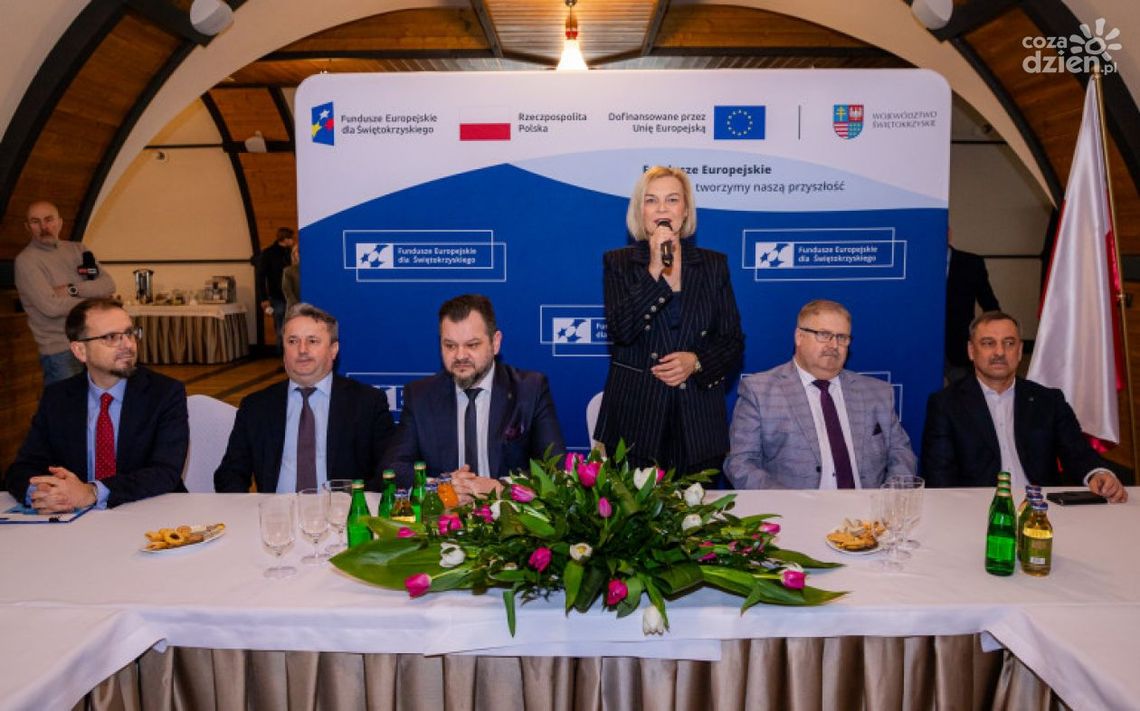 Samorząd Województwa wspiera gospodarczy rozwój regionu Samorząd Województwa wspiera gospodarczy rozwój regionu