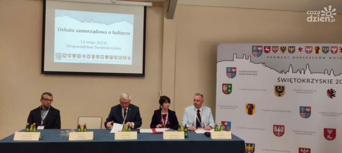 Samorządowcy z całego kraju debatowali w podostrowieckich Krzemionkach Samorządowcy z całego kraju debatowali w podostrowieckich Krzemionkach