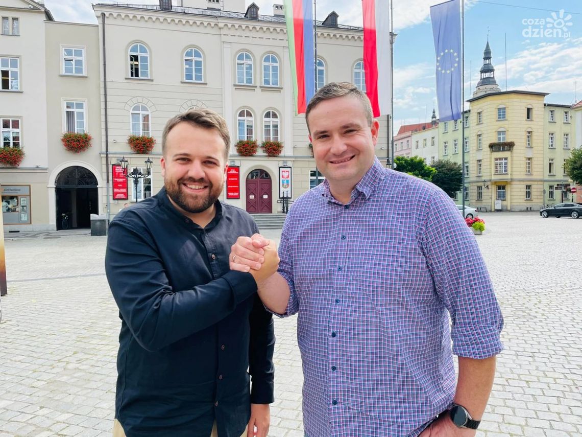 Samorządowiec z Dzierżoniowa w ruchu prezydenta Starachowic Samorządowiec z Dzierżoniowa w ruchu prezydenta Starachowic