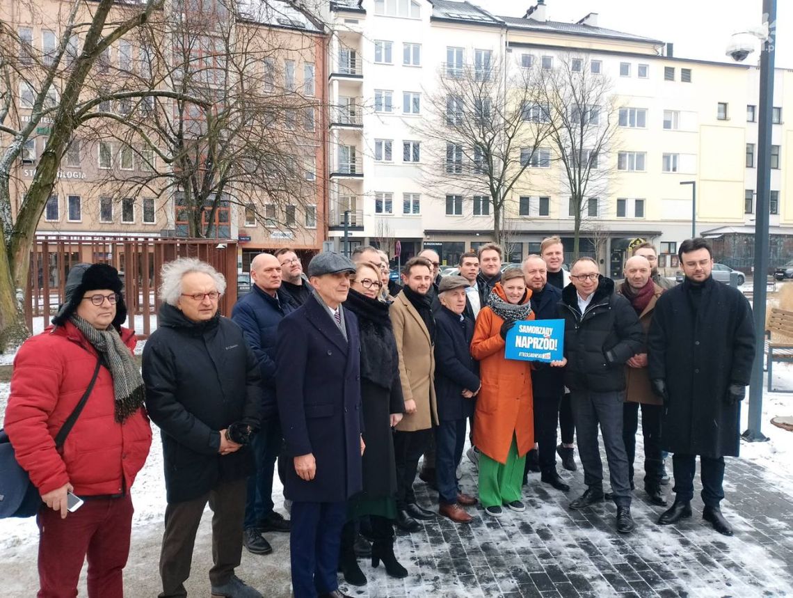 ,,Samorządowy Naprzód"- ruch poparcia dla Rafała Trzaskowskiego ,,Samorządowy Naprzód"- ruch poparcia dla Rafała Trzaskowskiego