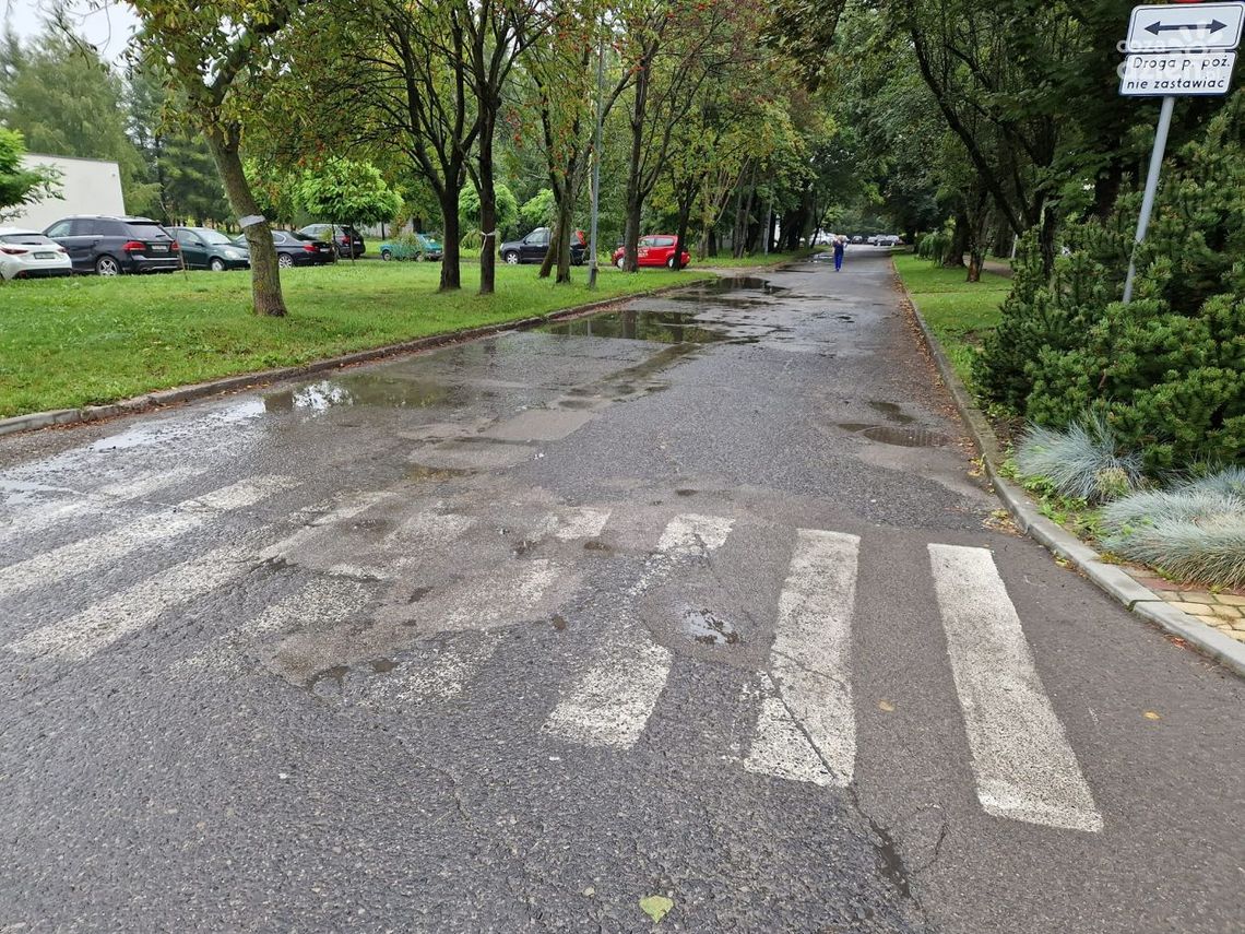 Sandomierski szpital z wyremontowanymi drogami wewnętrznymi Sandomierski szpital z wyremontowanymi drogami wewnętrznymi