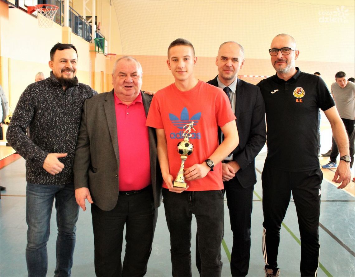 Sędziowie grali w piłkę Sędziowie grali w piłkę