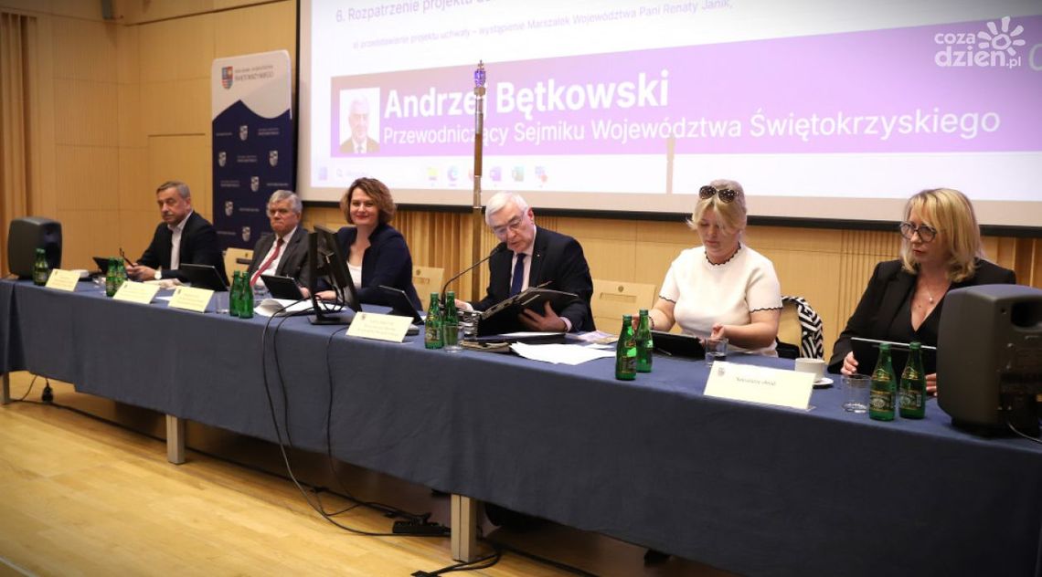 Sejmik Województwa Świętokrzyskiego obradował na XIV w tej kadencji sesji