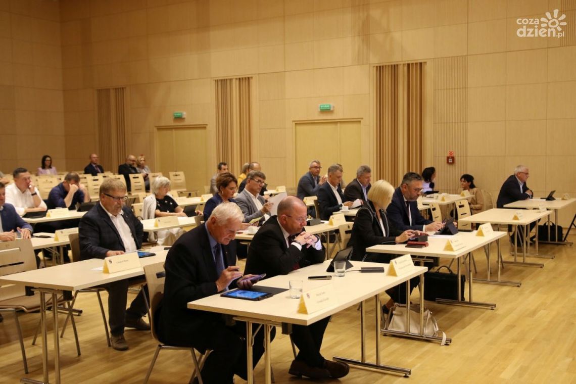 Sejmik z rekordowym przyszłorocznym budżetem i wydatkami bieżącymi Sejmik z rekordowym przyszłorocznym budżetem i wydatkami bieżącymi