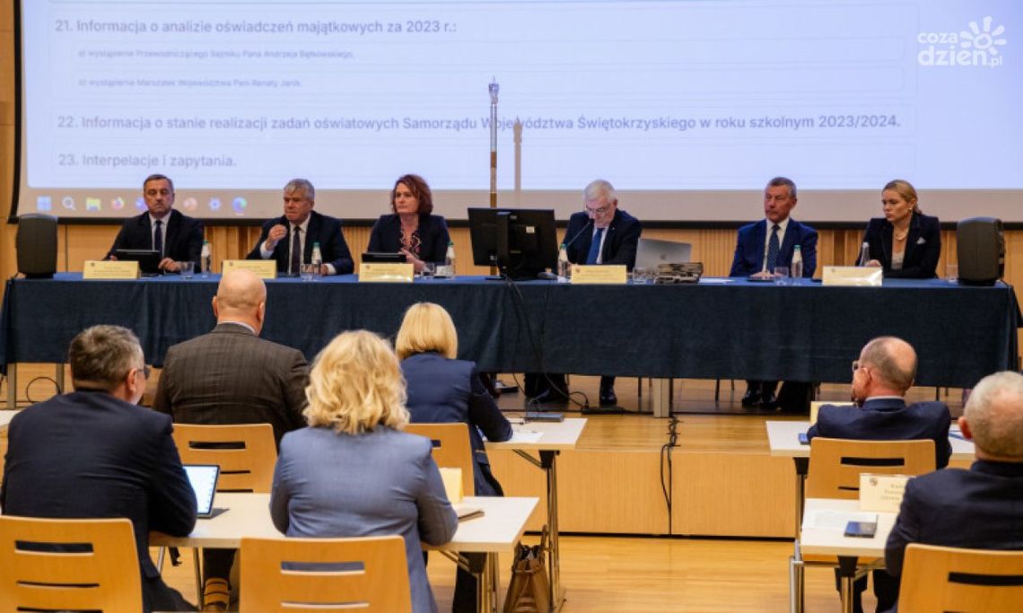 Sejmik zwleka z poparciem apelu samorządowców i mieszkańców Ostrowca i gminy Bodzechów Sejmik zwleka z poparciem apelu samorządowców i mieszkańców Ostrowca i gminy Bodzechów