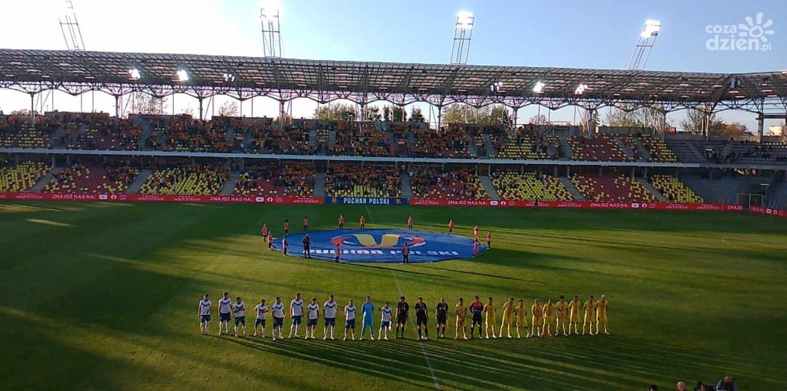 Seria jedenastek zadecydowała o awansie do kolejnej rundy Pucharu Polski Seria jedenastek zadecydowała o awansie do kolejnej rundy Pucharu Polski