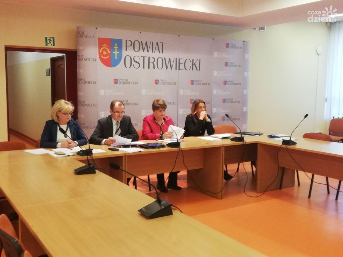 Sesja nadzwyczajna Rady Powiatu Sesja nadzwyczajna Rady Powiatu