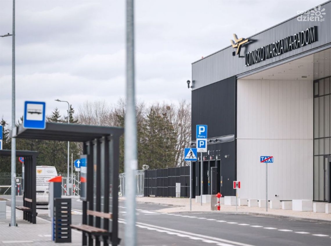 Shuttle busy pojadą z Kielc na lotnisko Warszawa-Radom
