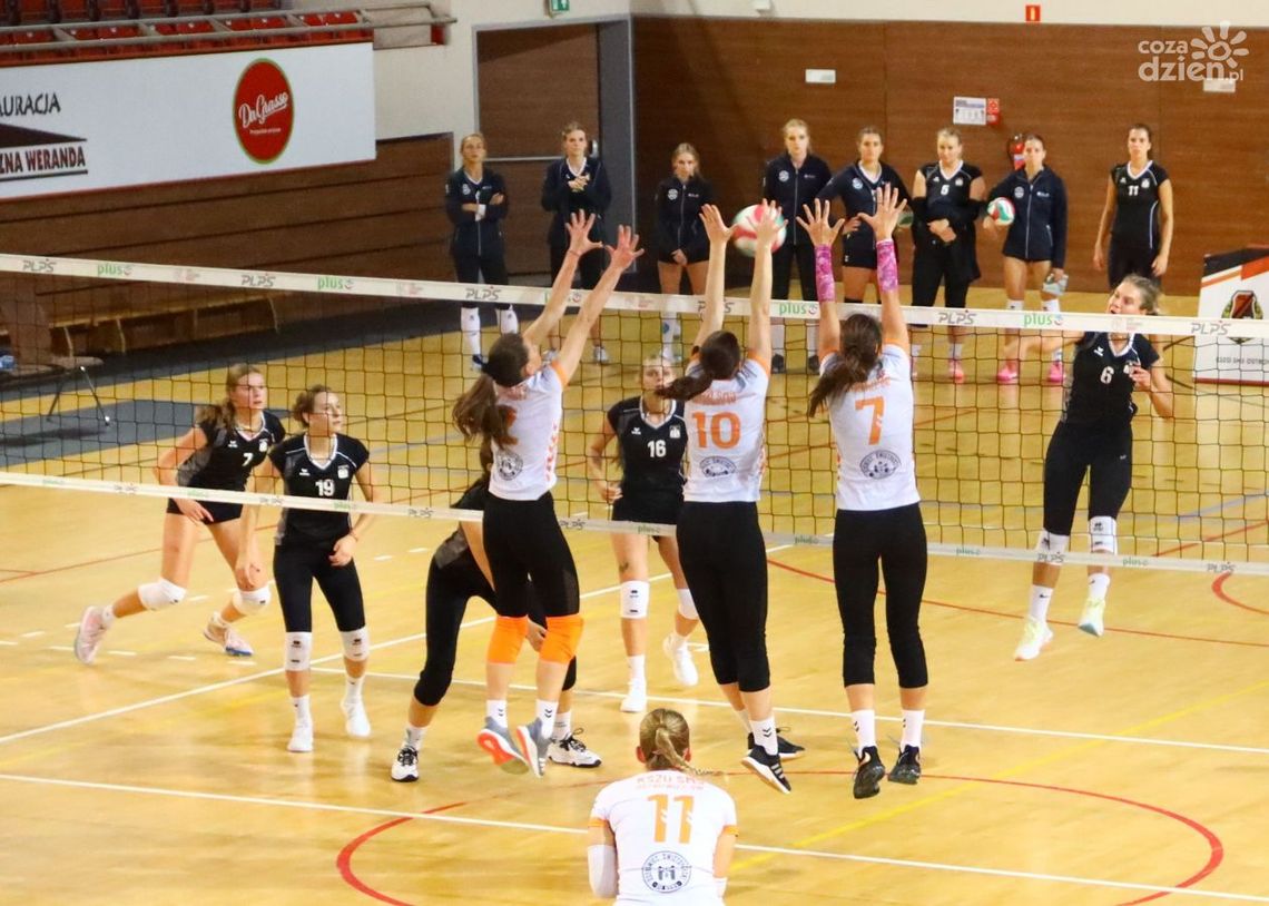Siatkarki KSZO, bez niespodzianki w Jarosławiu Siatkarki KSZO, bez niespodzianki w Jarosławiu