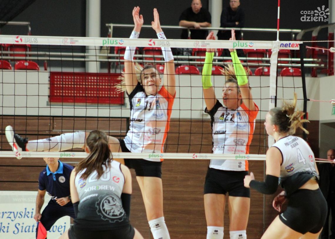 Siatkarki KSZO w nowym składzie przegrywają z AZS Politechniką Śląską Gliwice