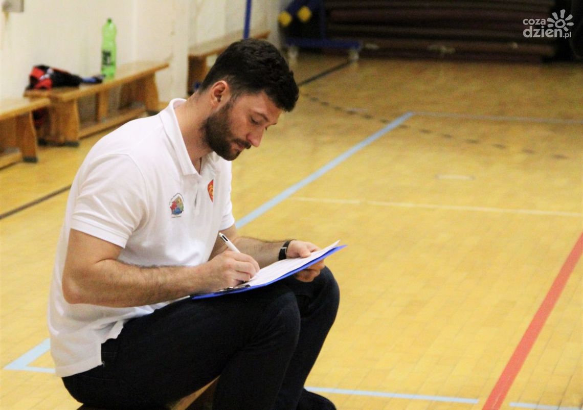 Siatkarki KSZO z nowym trenerem - czy tylko na chwilę? Siatkarki KSZO z nowym trenerem - czy tylko na chwilę?