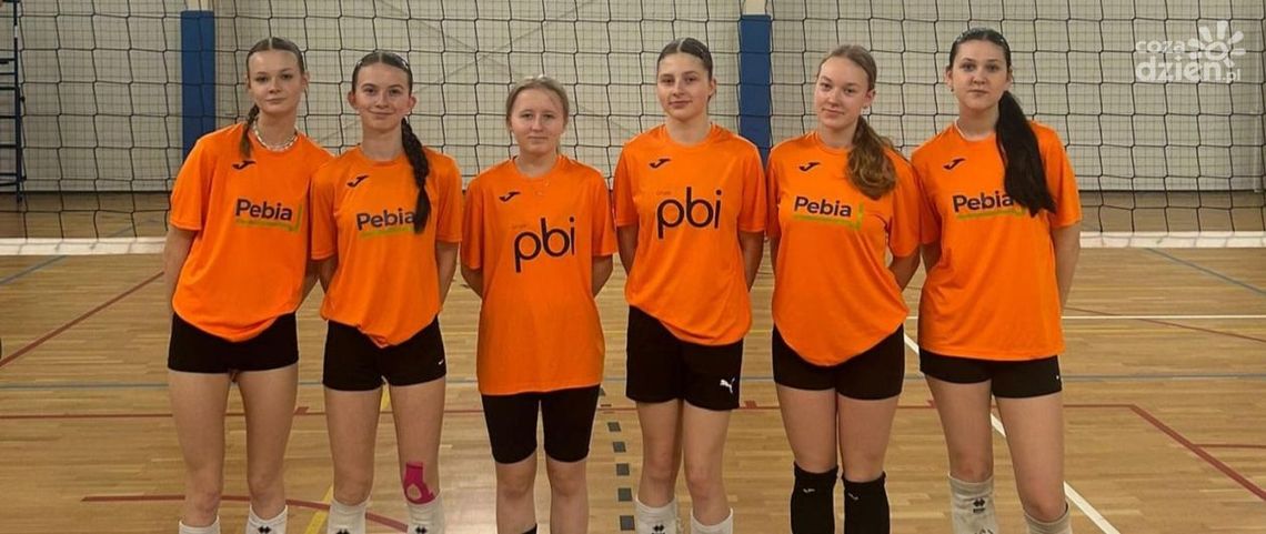 Siatkarki z ostrowieckiej SMS w kadrze województwa Siatkarki z ostrowieckiej SMS w kadrze województwa