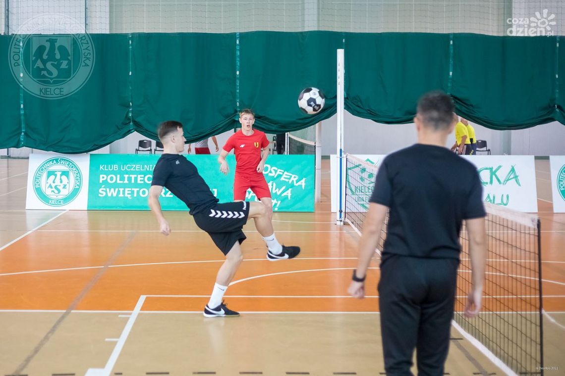 Siatkonoga na Politechnice