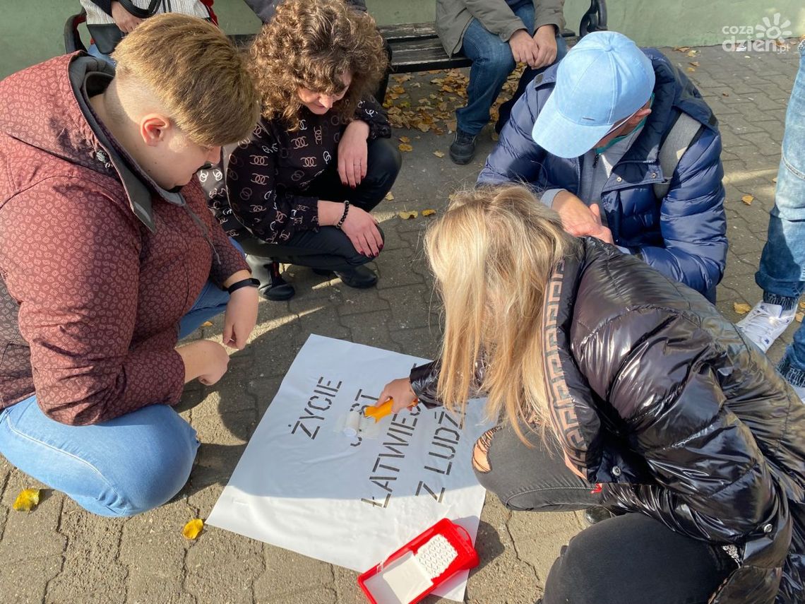 Siła w słowach - na terenie miasta pojawiły się motywujące cytaty Siła w słowach - na terenie miasta pojawiły się motywujące cytaty