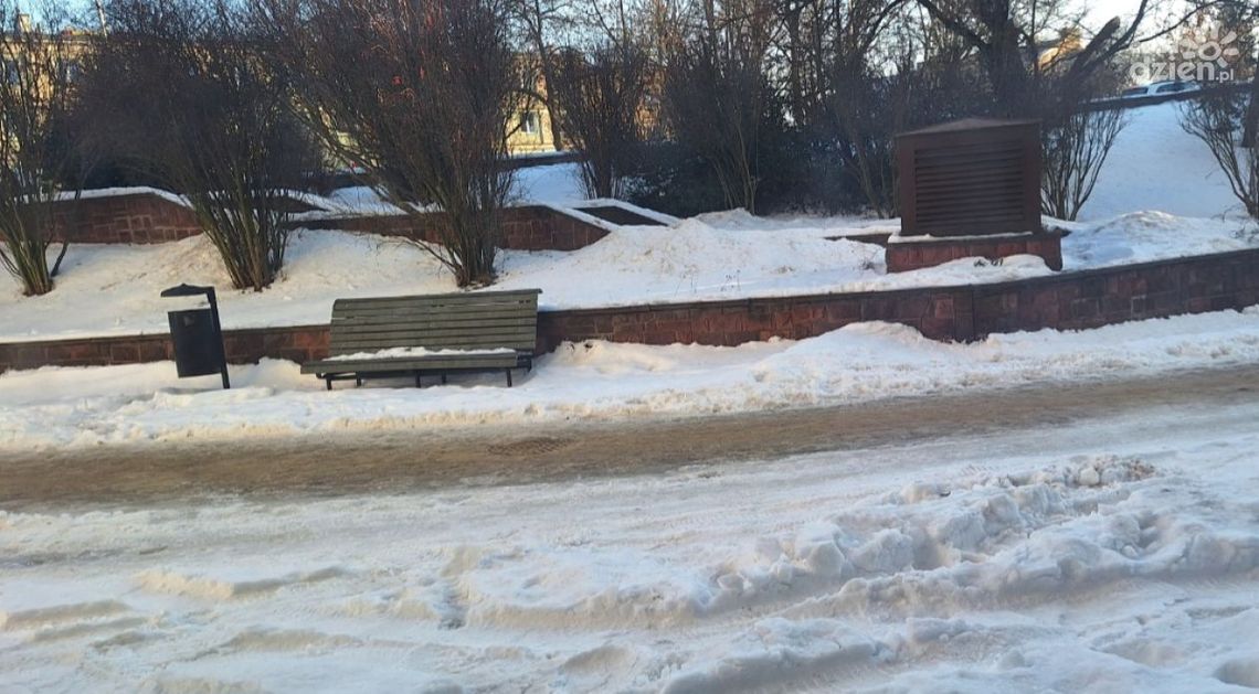 Silny mróz w całym województwie świętokrzyskim. Ostrzeżenie IMGW do 22 stycznia Silny mróz w całym województwie świętokrzyskim. Ostrzeżenie IMGW do 22 stycznia