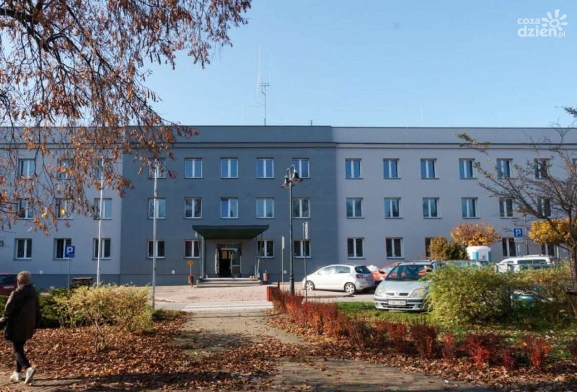 Skarżyski magistrat wraca do wyremontowanej siedziby Skarżyski magistrat wraca do wyremontowanej siedziby