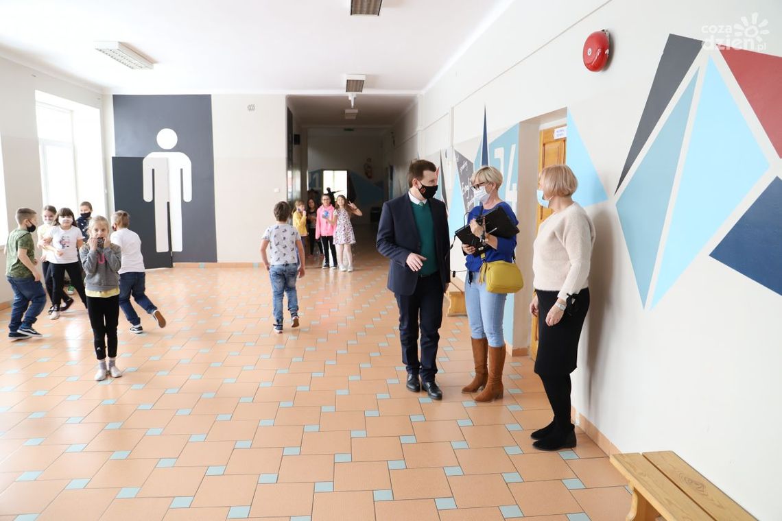 Skraca się ścieżka awansu zawodowego nauczycieli Skraca się ścieżka awansu zawodowego nauczycieli