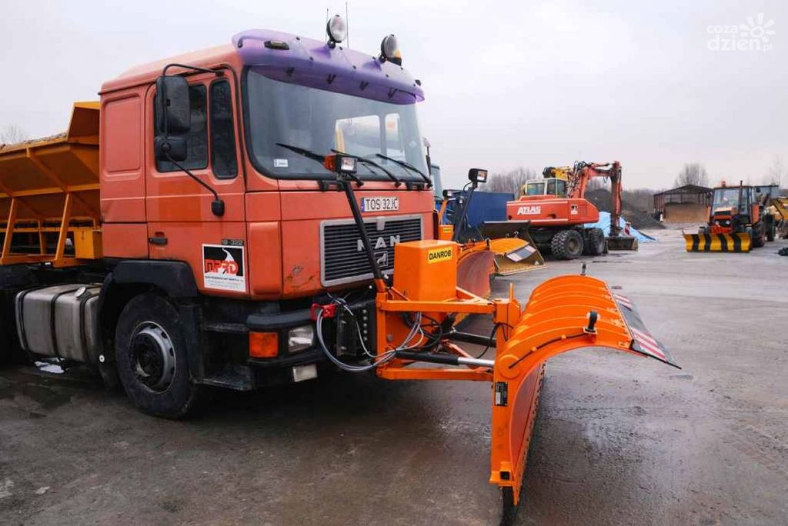 Służby drogowe czekają na sygnały o odśnieżanie Służby drogowe czekają na sygnały o odśnieżanie