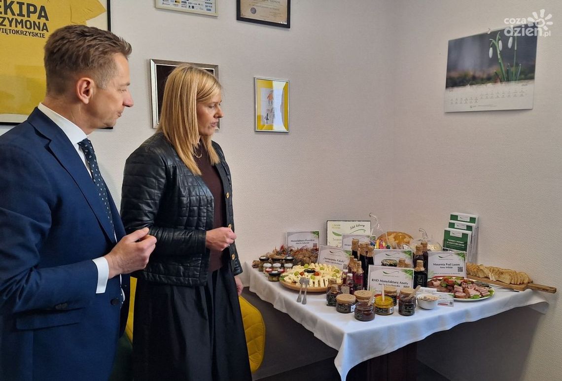 Śniadanie z mediami o wsparciu rolników i rozwoju marki Świętokrzyska Kuźnia Smaków Śniadanie z mediami o wsparciu rolników i rozwoju marki Świętokrzyska Kuźnia Smaków