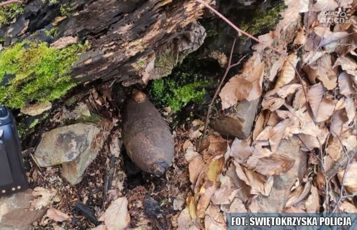 Spacerowicz natknął się na granat
