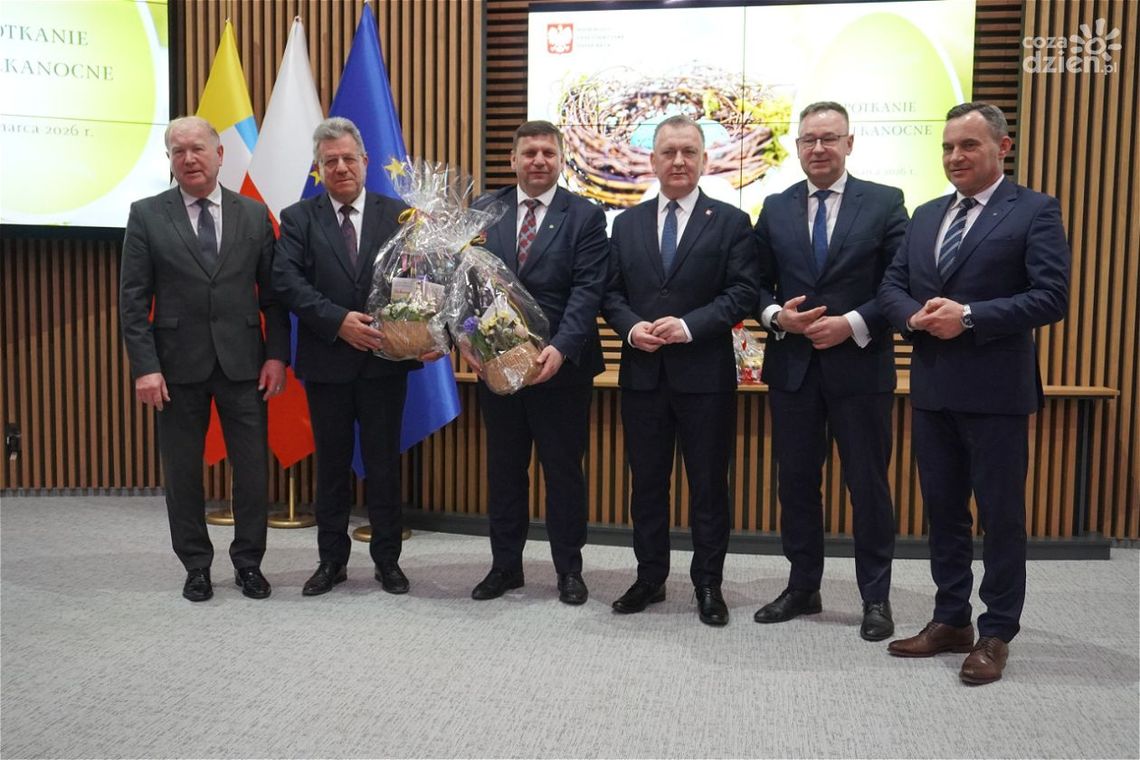 Spotkanie wielkanocne w Świętokrzyskim Urzędzie Wojewódzkim Spotkanie wielkanocne w Świętokrzyskim Urzędzie Wojewódzkim
