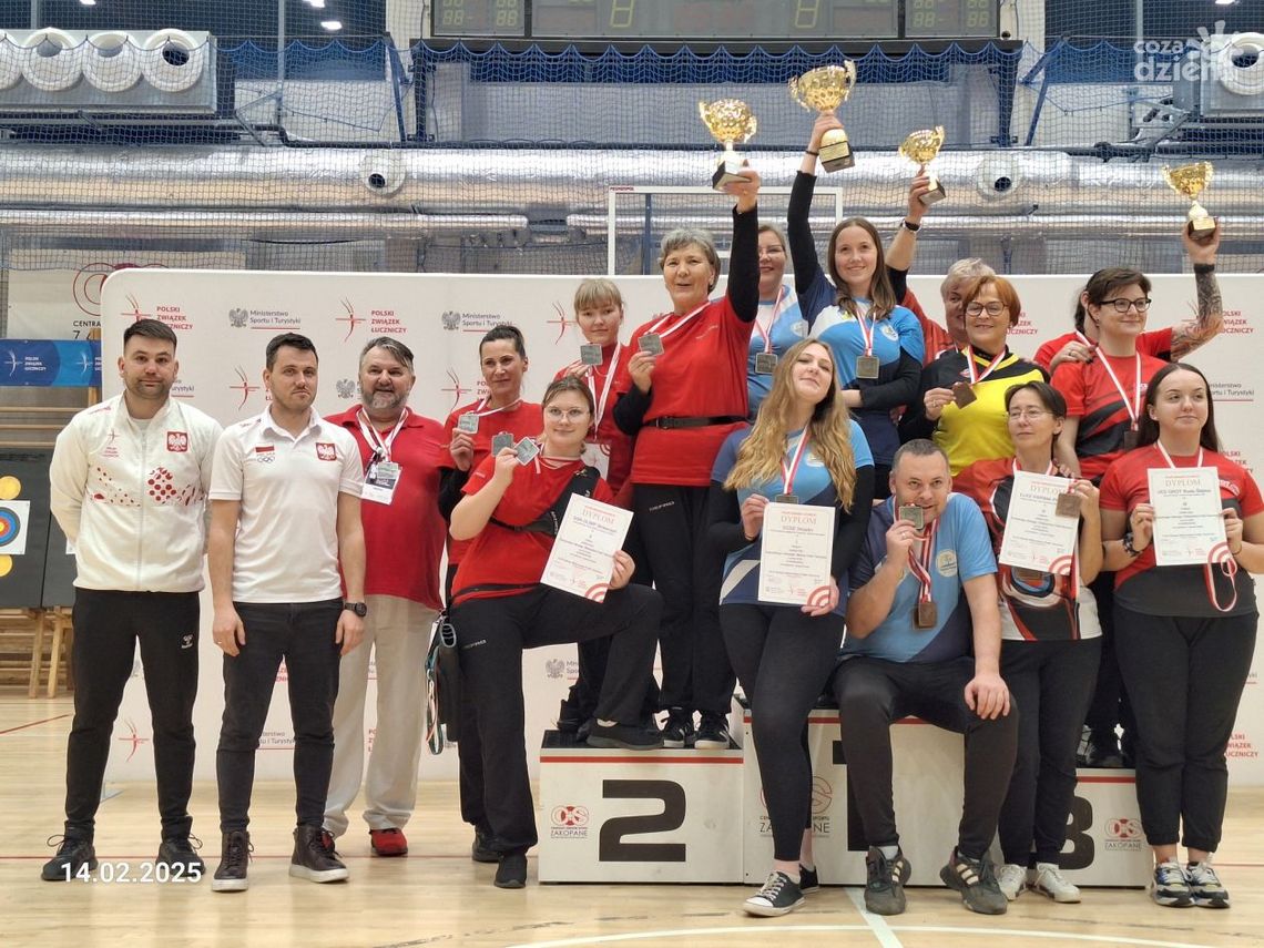 Srebrny medal dla łuczniczek Olimpu Strawczyn na Mistrzostwach Polski Srebrny medal dla łuczniczek Olimpu Strawczyn na Mistrzostwach Polski