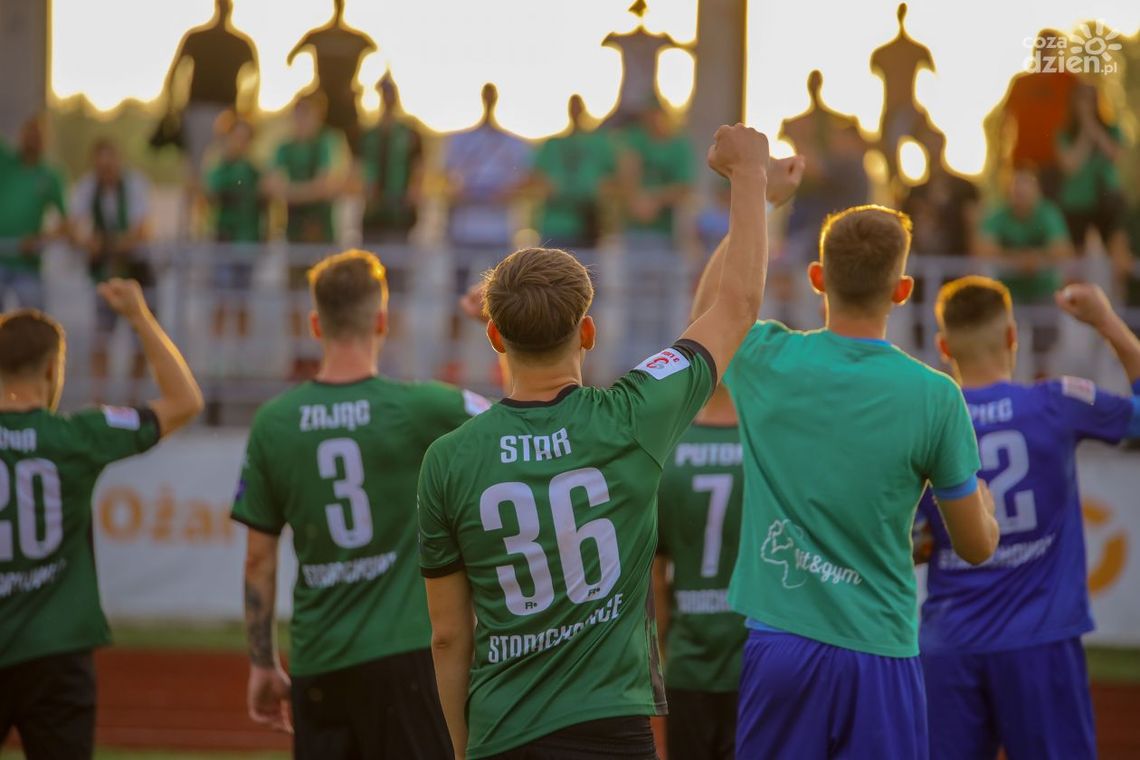 Star z planem sparingów Star z planem sparingów