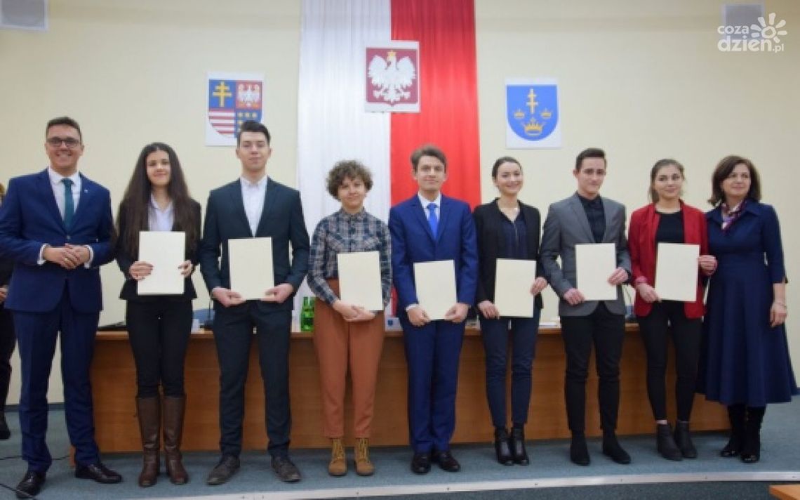Starachowice. Najlepsi uczniowie ze stypendiami premiera