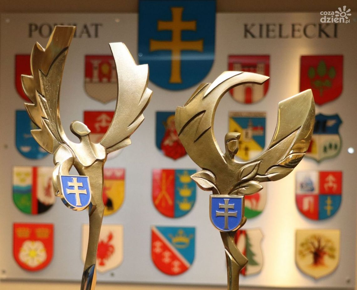Starostwo powiatowe w Kielcach uhonoruje wyjątkowe dla powiatu osoby 