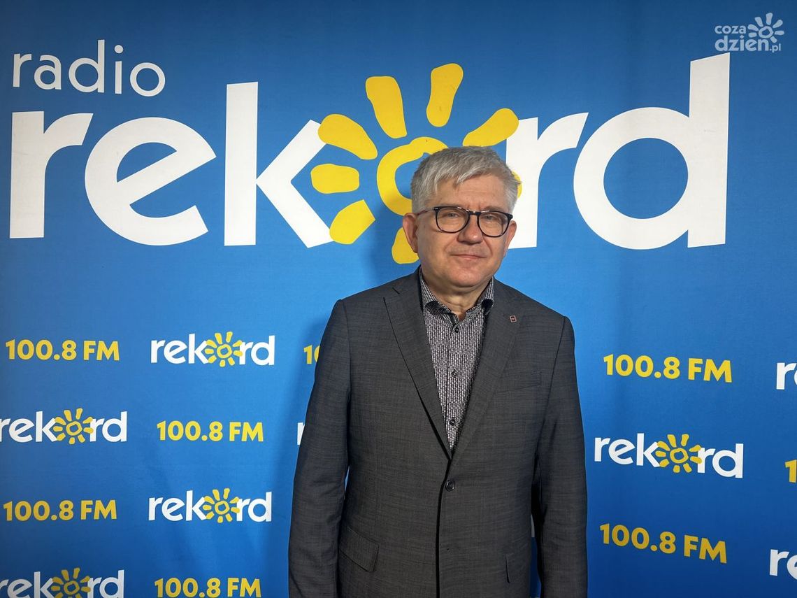 Stowarzyszenie Absolwentów Politechniki Świętokrzyskiej – łączy pokolenia od 60 lat Stowarzyszenie Absolwentów Politechniki Świętokrzyskiej – łączy pokolenia od 60 lat