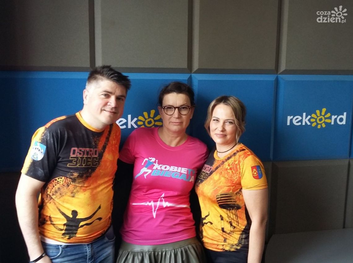 Stowarzyszenie Biegaczy OstroBiec: Tym razem pobiegniemy w spódnicach i pomożemy Roksanie! Stowarzyszenie Biegaczy OstroBiec: Tym razem pobiegniemy w spódnicach i pomożemy Roksanie!