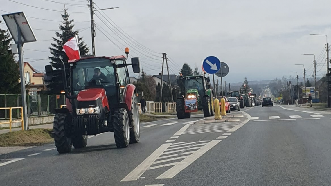 Strajk rolników ciąg dalszy. Zablokowano ważną drogę krajową Strajk rolników ciąg dalszy. Zablokowano ważną drogę krajową