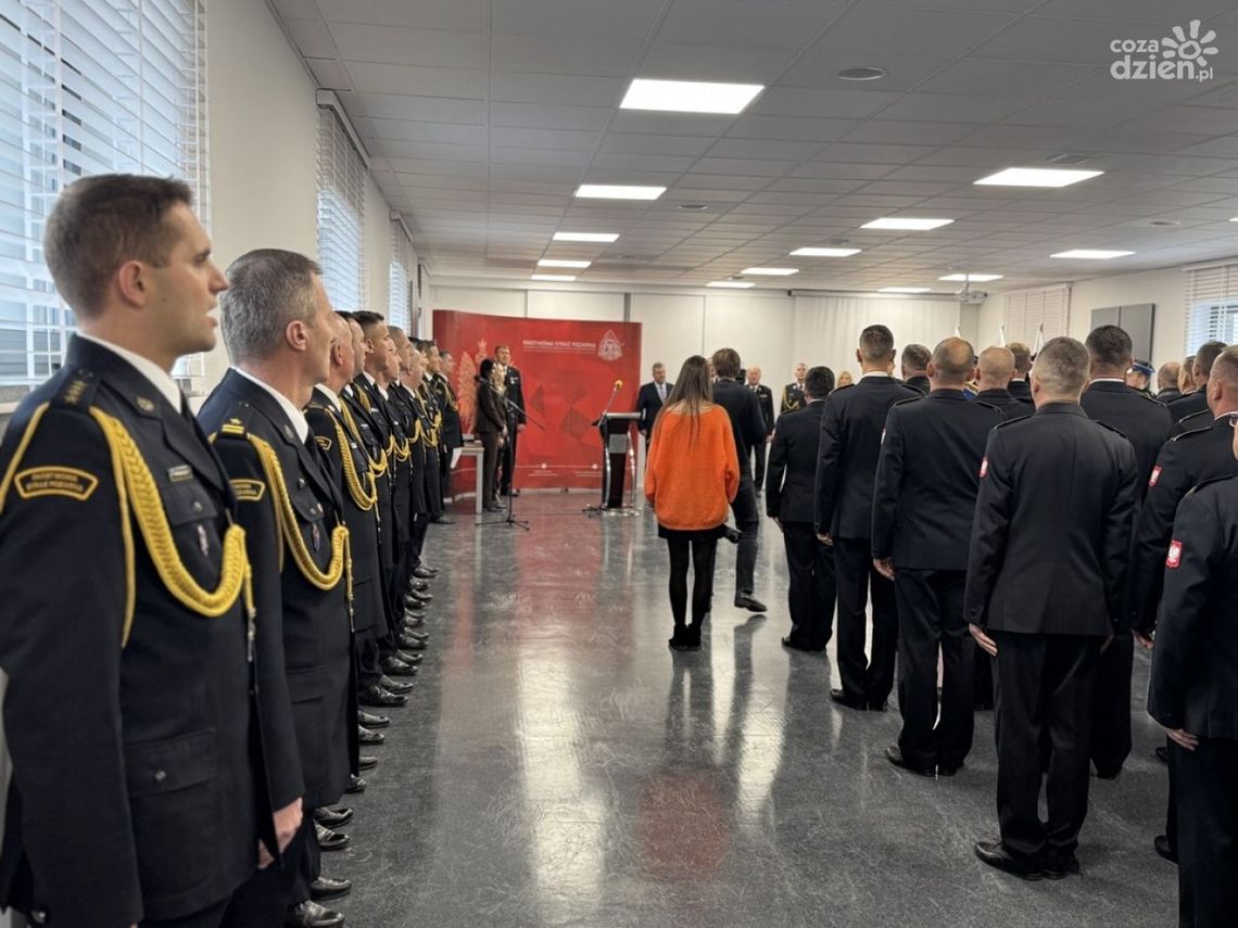 Strażackie święto w duchu patriotyzmu. Odznaczenia i awanse w Świętokrzyskiem Strażackie święto w duchu patriotyzmu. Odznaczenia i awanse w Świętokrzyskiem