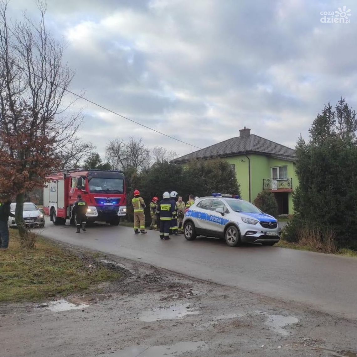 Strażacy mieli zastępować medyków z karetki Strażacy mieli zastępować medyków z karetki