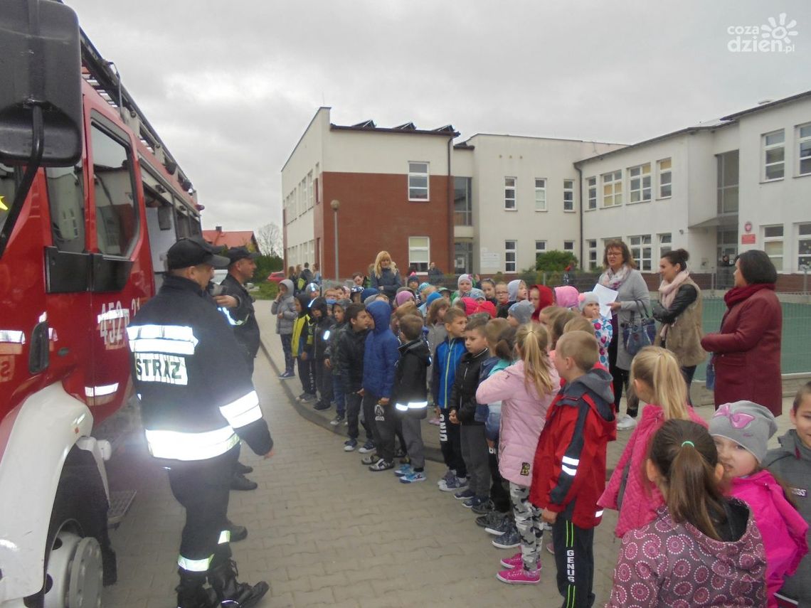Strażacy odwiedzili uczniów szkoły w Bodzechowie Strażacy odwiedzili uczniów szkoły w Bodzechowie