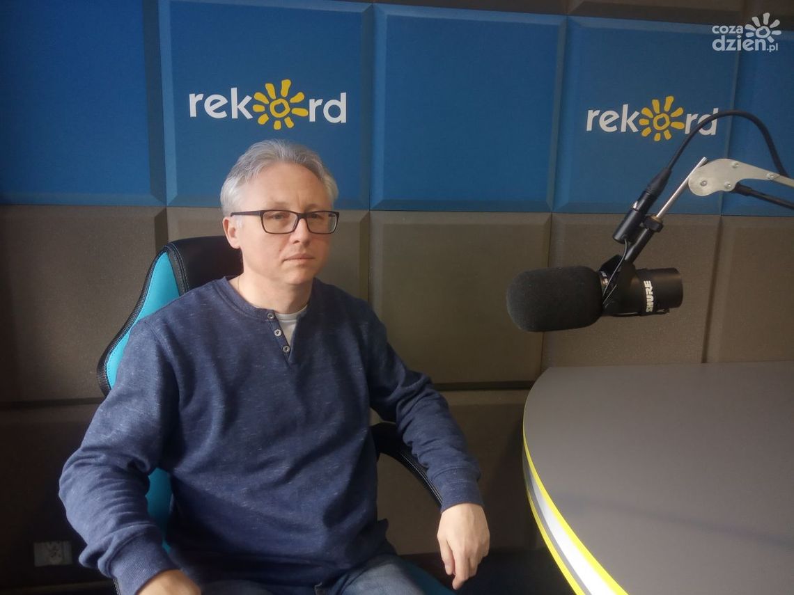 Streetworking jako forma wsparcia dla osób bezdomnych Streetworking jako forma wsparcia dla osób bezdomnych