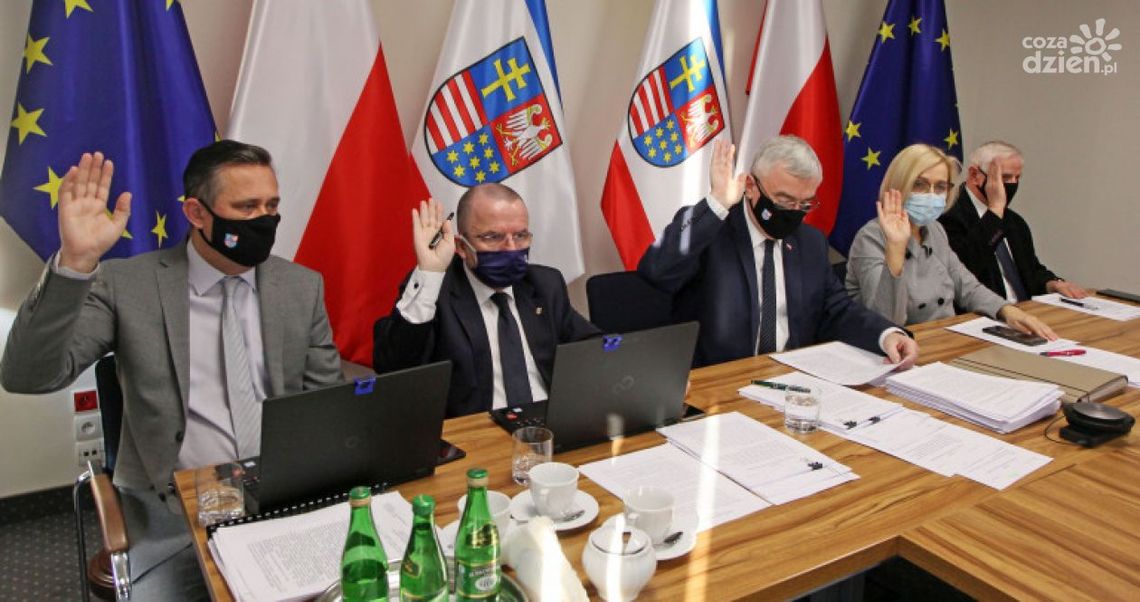 Studenci medycyny ze stypendiami 