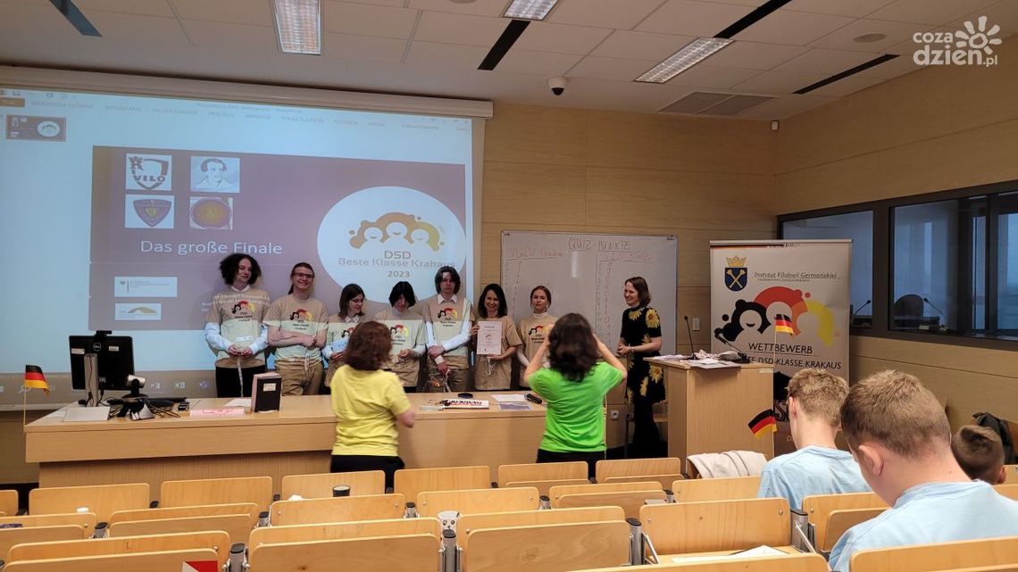 Sukces klasy DSD ze Słowackiego. Młodzi ludzie zwyciężyli w ogólnopolskim konkursie Sukces klasy DSD ze Słowackiego. Młodzi ludzie zwyciężyli w ogólnopolskim konkursie