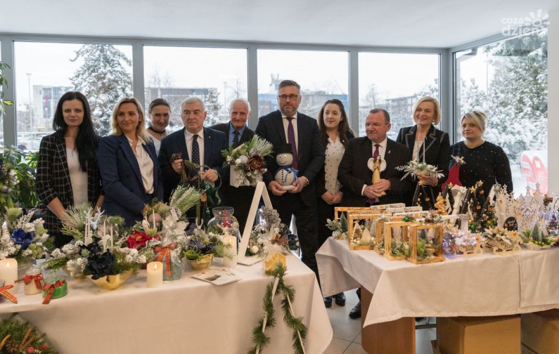 Świąteczny Kiermasz Ekonomii Społecznej trwa