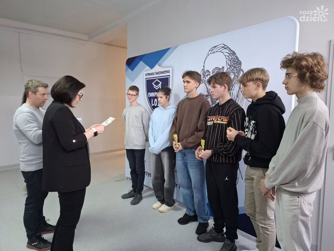 Świetni matematycy w ostrowieckim LO im. J. Chreptowicza Świetni matematycy w ostrowieckim LO im. J. Chreptowicza