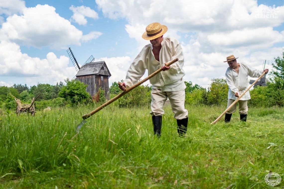Święto Rodziny i sianokosy w Tokarni Święto Rodziny i sianokosy w Tokarni