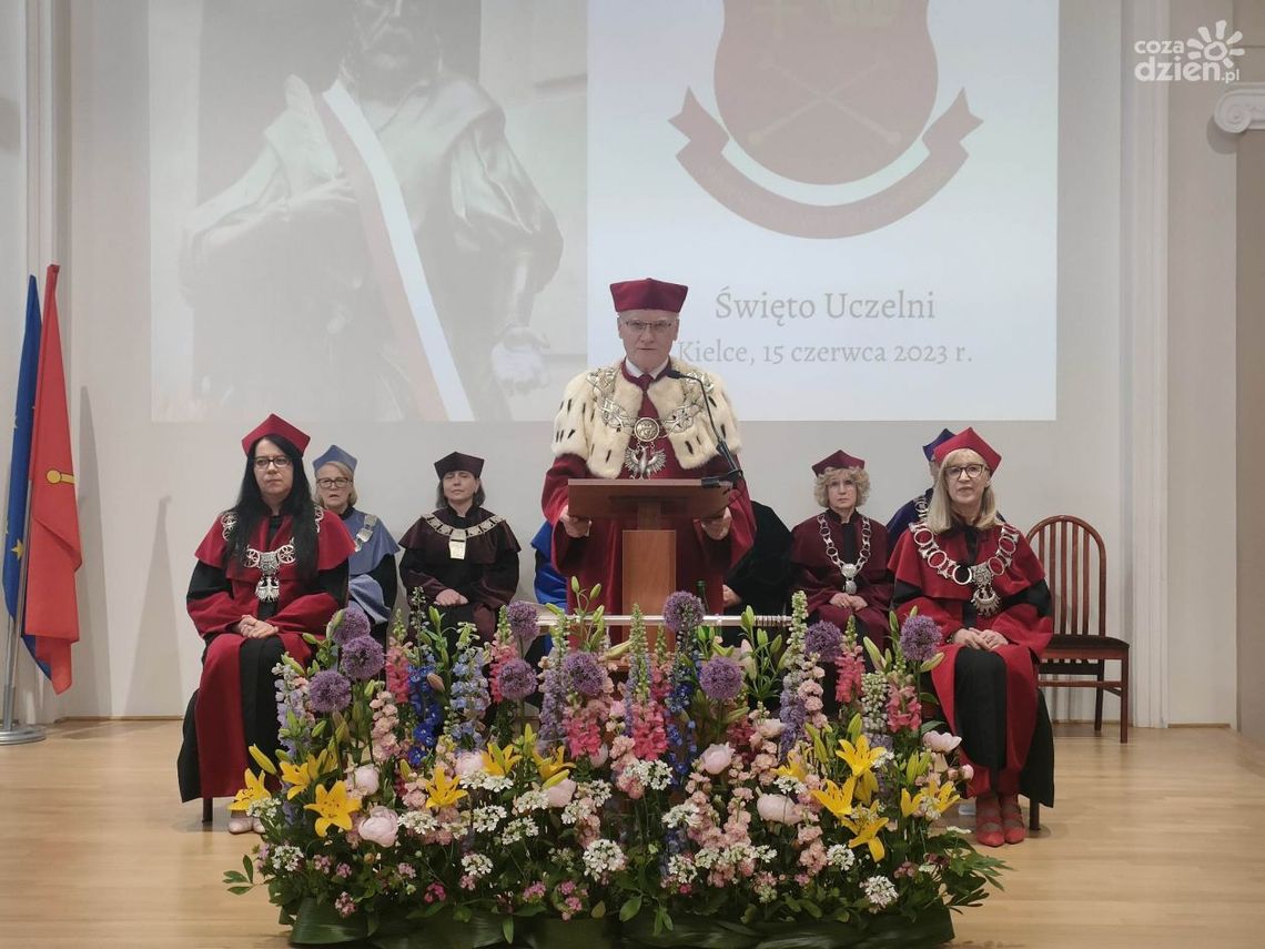 Święto Uczelni UJK - jedno z najważniejszych wydarzeń w roku akademickim Święto Uczelni UJK - jedno z najważniejszych wydarzeń w roku akademickim