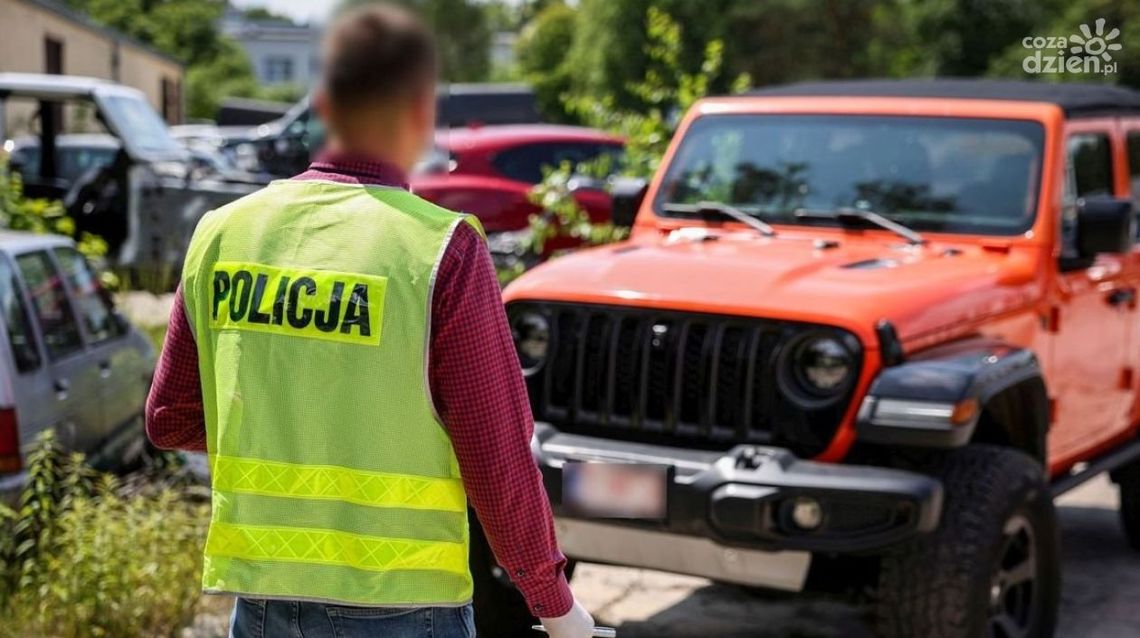 Świętokrzyscy policjanci rozbili szajkę złodziei samochodów. Straty wyceniono na 8 milionów złotych Świętokrzyscy policjanci rozbili szajkę złodziei samochodów. Straty wyceniono na 8 milionów złotych