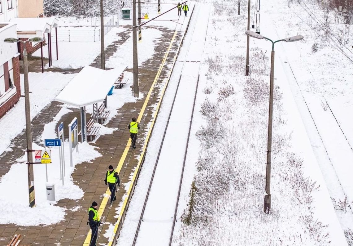 Świętokrzyscy policjanci wzmacniają ochronę infrastruktury kolejowej Świętokrzyscy policjanci wzmacniają ochronę infrastruktury kolejowej