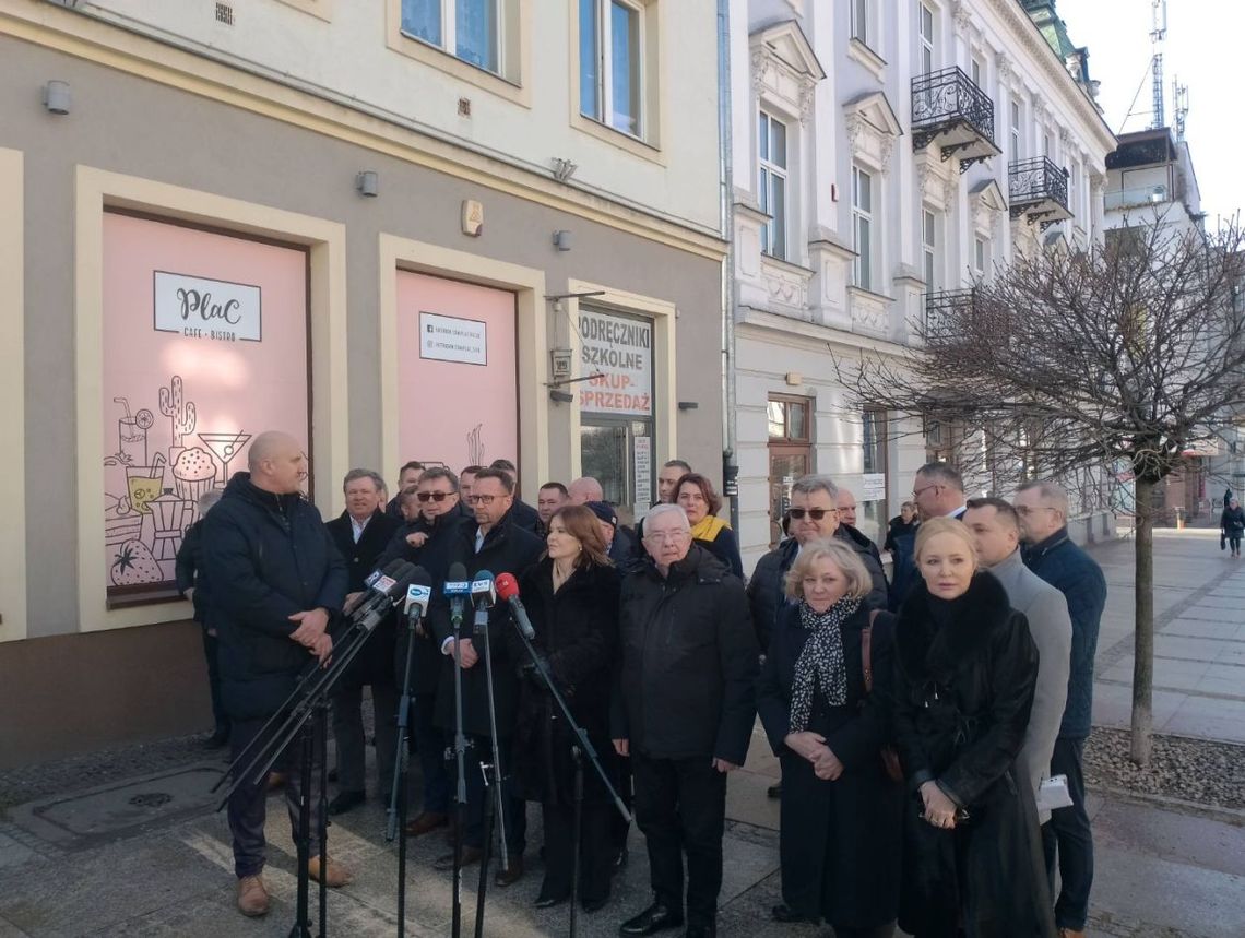 Świętokrzyscy samorządowcy ostrzegają przed skutkami polityki migracyjnej rządu Świętokrzyscy samorządowcy ostrzegają przed skutkami polityki migracyjnej rządu