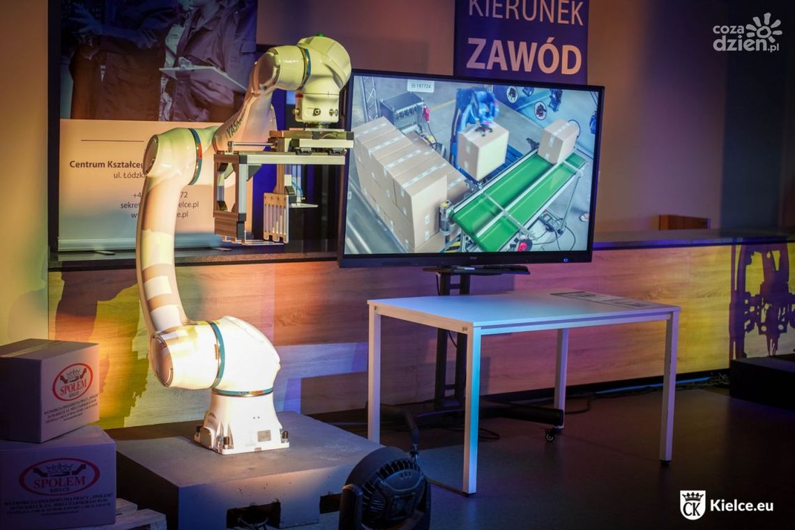 Świętokrzyskie Forum Robotyki po raz pierwszy w Kielcach Świętokrzyskie Forum Robotyki po raz pierwszy w Kielcach