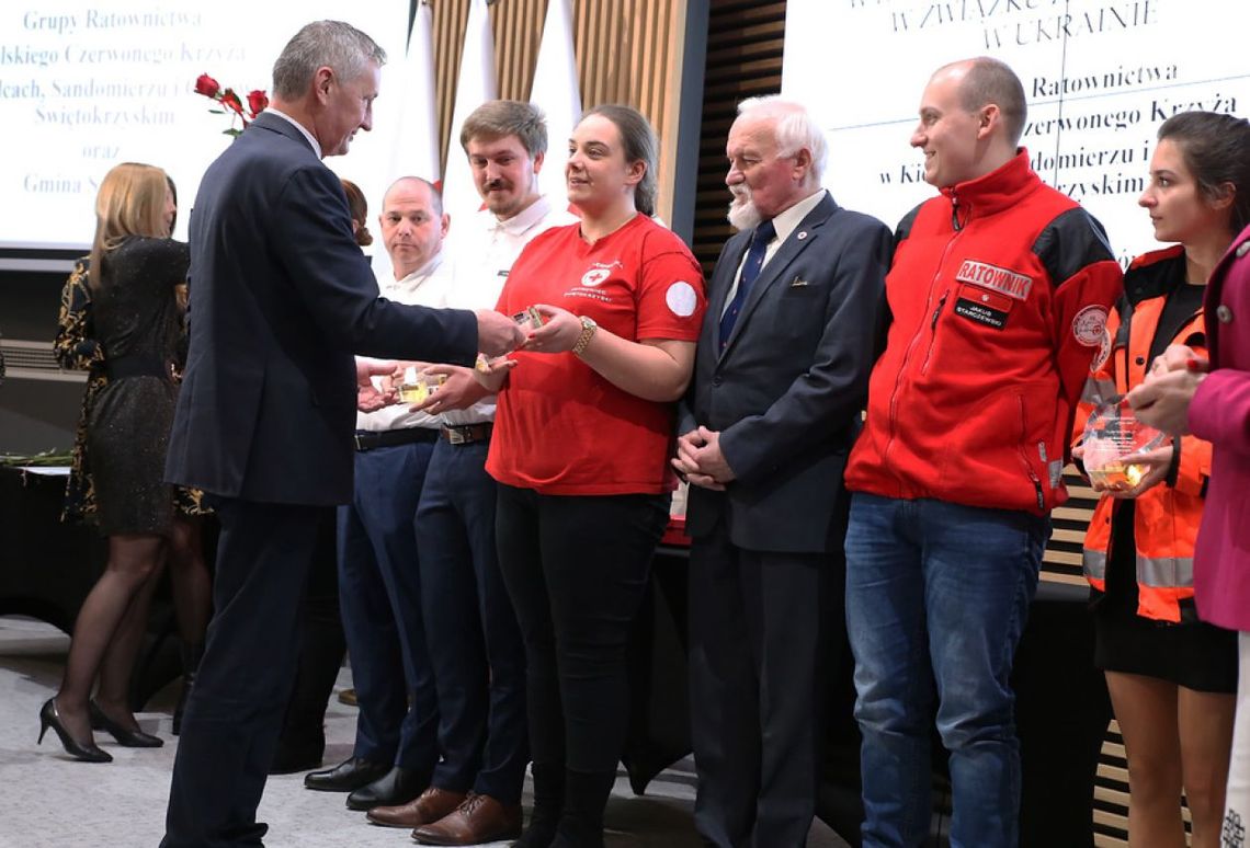 Świętokrzyskie Grupy Ratownictwa PCK nagrodzone za bezinteresowną pomoc Świętokrzyskie Grupy Ratownictwa PCK nagrodzone za bezinteresowną pomoc