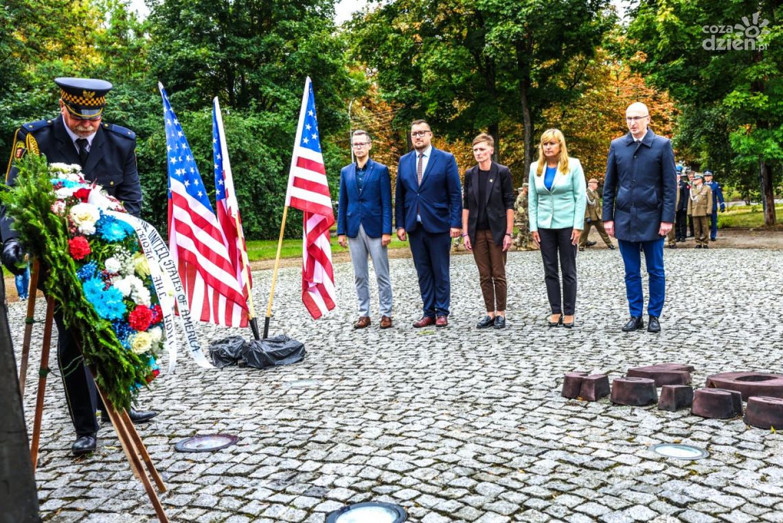 Świętokrzyskie oddaje hołd ofiarom 11 września Świętokrzyskie oddaje hołd ofiarom 11 września