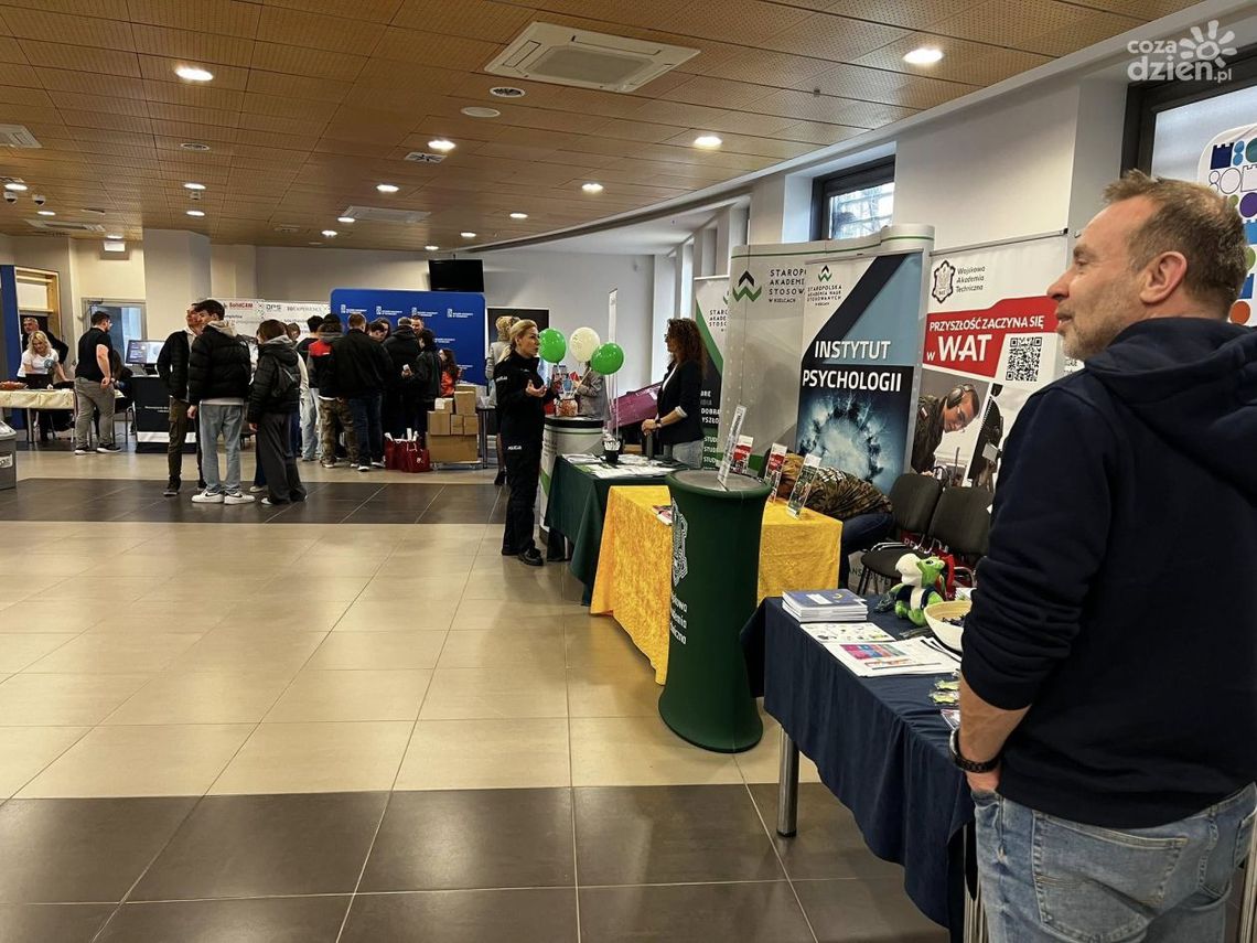 Świętokrzyskie Targi Edukacyjne w murach Politechniki Świętokrzyskiej- przyszłość zaczyna się dziś