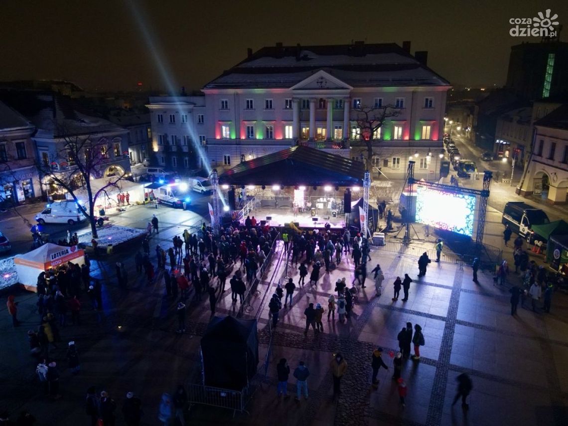 Świętokrzyskie zagrało z WOŚP. 34. Finał w rekordowym tempie i z ogromnym zaangażowaniem mieszkańców Świętokrzyskie zagrało z WOŚP. 34. Finał w rekordowym tempie i z ogromnym zaangażowaniem mieszkańców